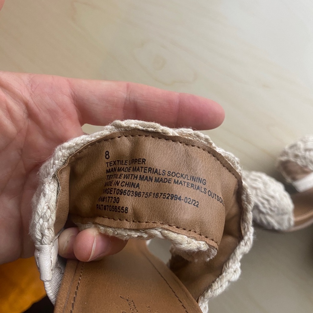 Universal Thread Braided Heels - Picture 6 of 6